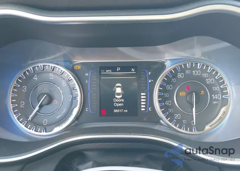 2017 Chrysler 200 Limited Platinum z USA, uszkodzony, nr VIN 1C3CCCAB2HN510004